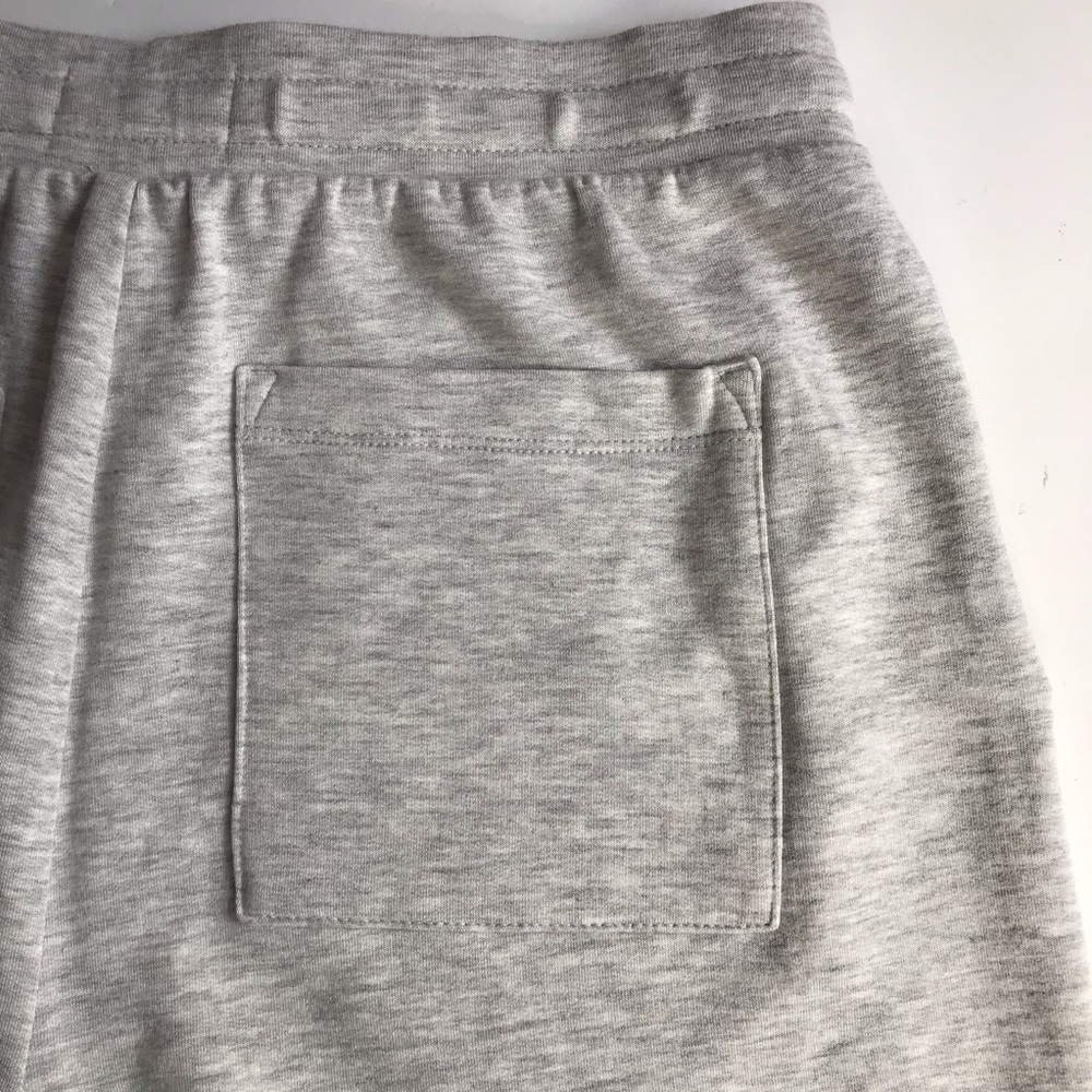 LOU & GREY SP Grey Super Soft Shorts S PETITE Adjustable Tie Elastic Waist NWT - Picture 2 of 13